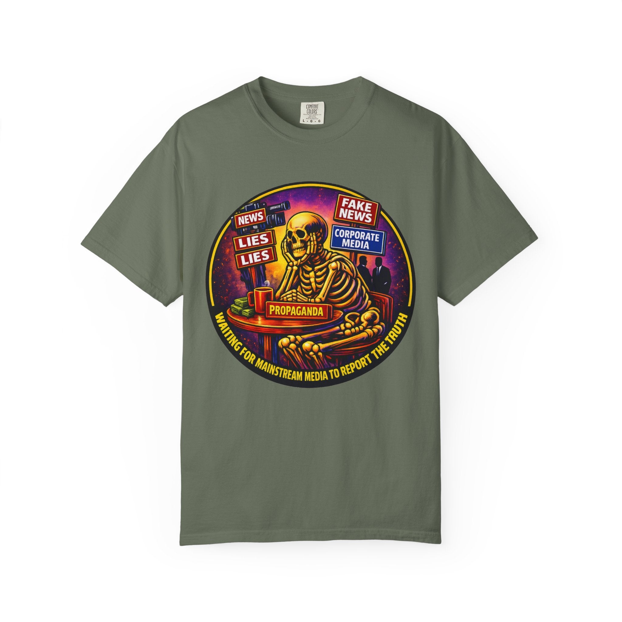'Waiting for Mainstream Media to Report the Truth' — Graphic T-Shirt