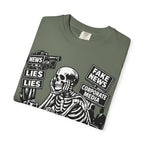 Skeptical Skeleton 'Waiting for Mainstream Media to Report the Truth' T-Shirt