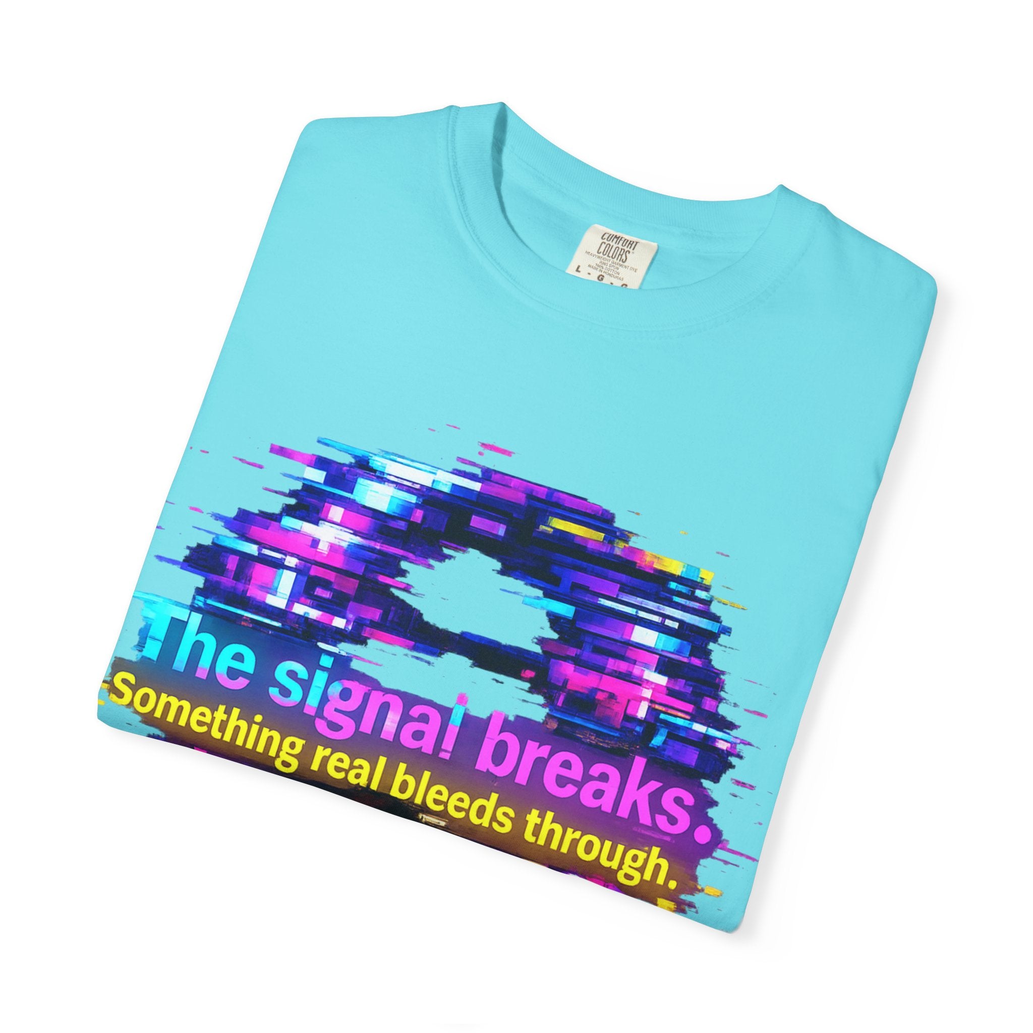 Glitch Circle T‑Shirt — "The Signal Breaks" Retro Cyberpunk Tee