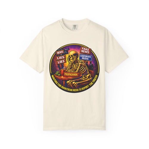 'Waiting for Mainstream Media to Report the Truth' — Graphic T-Shirt