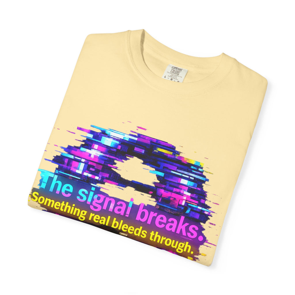 Glitch Circle T‑Shirt — "The Signal Breaks" Retro Cyberpunk Tee