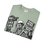 Skeptical Skeleton 'Waiting for Mainstream Media to Report the Truth' T-Shirt