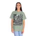 Skeptical Skeleton 'Waiting for Mainstream Media to Report the Truth' T-Shirt