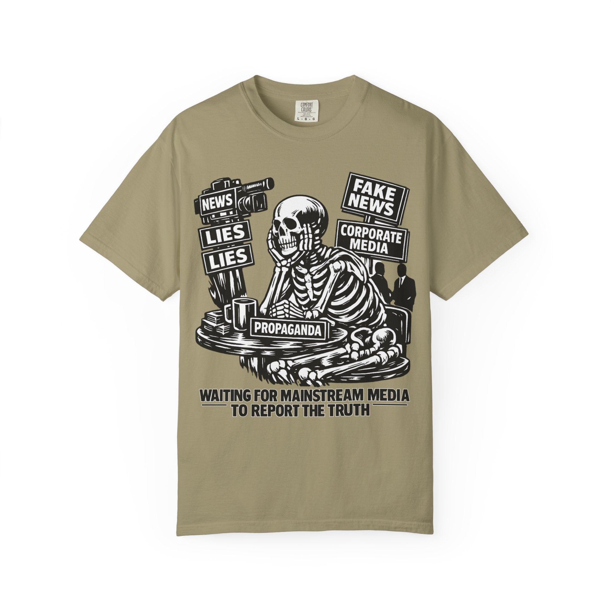 Skeptical Skeleton 'Waiting for Mainstream Media to Report the Truth' T-Shirt