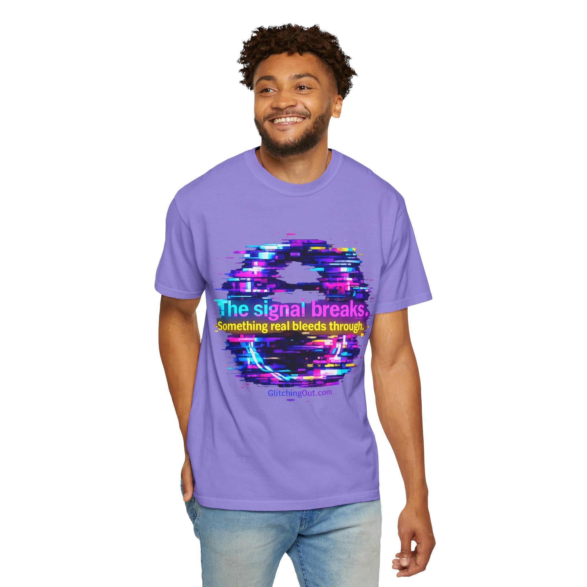 Glitch Circle T‑Shirt — "The Signal Breaks" Retro Cyberpunk Tee