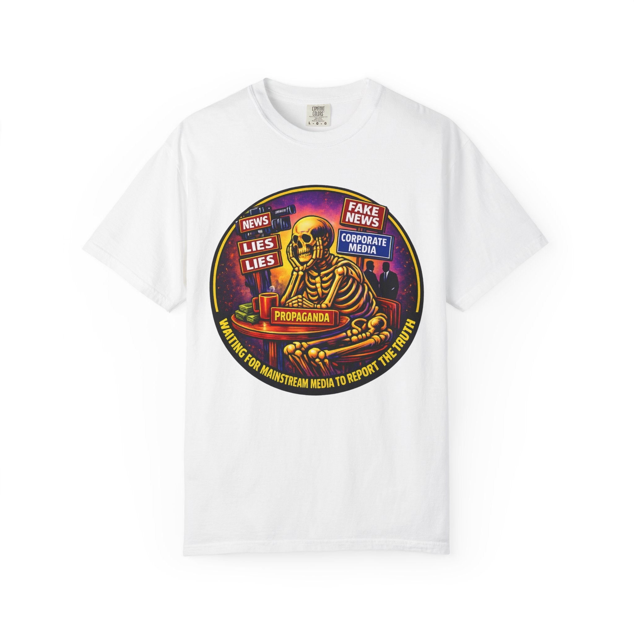 'Waiting for Mainstream Media to Report the Truth' — Graphic T-Shirt