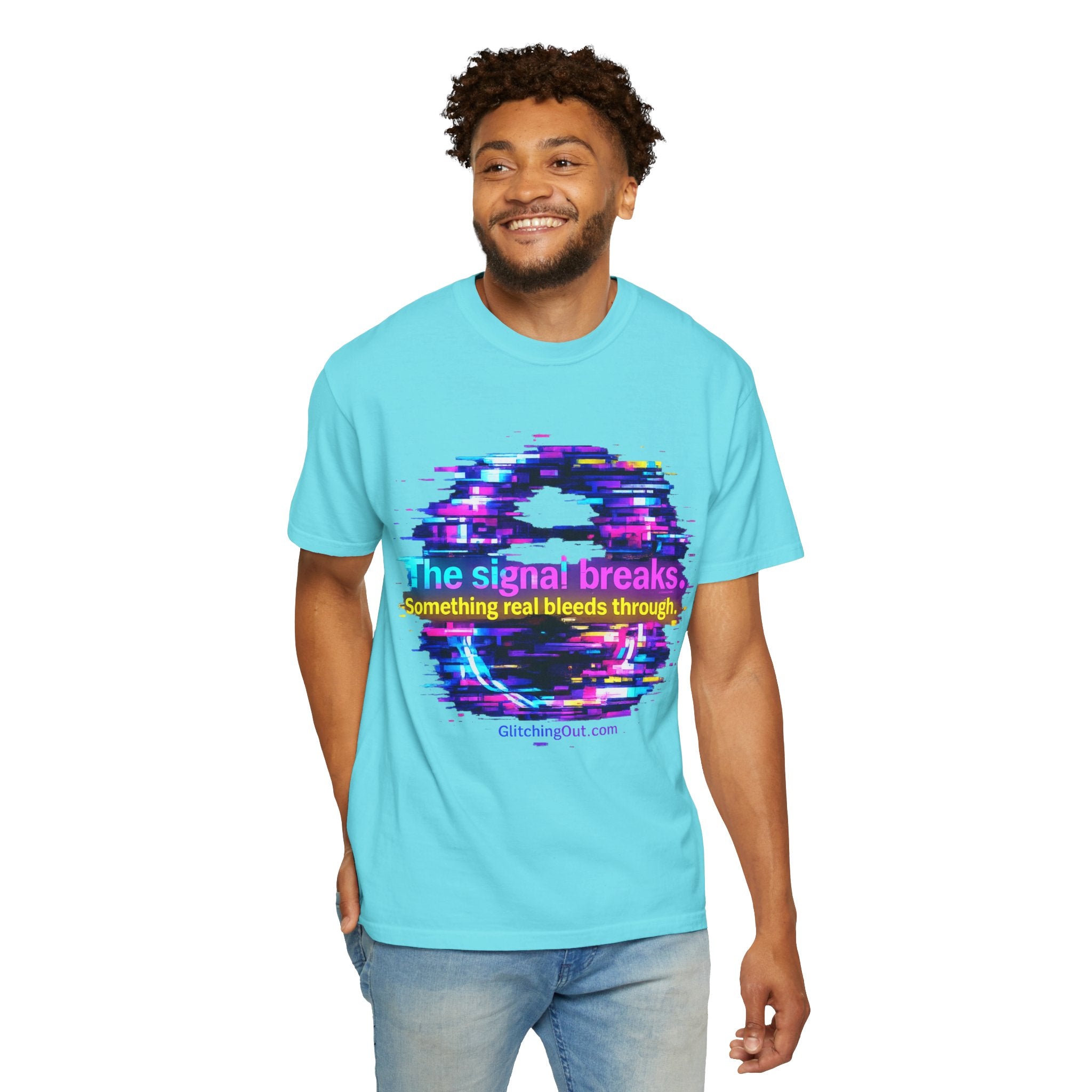 Glitch Circle T‑Shirt — "The Signal Breaks" Retro Cyberpunk Tee