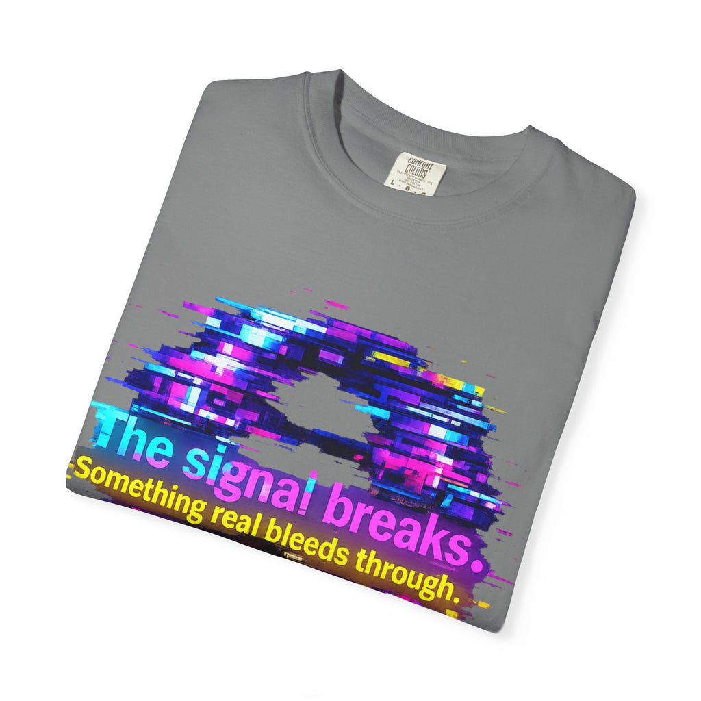 Glitch Circle T‑Shirt — "The Signal Breaks" Retro Cyberpunk Tee