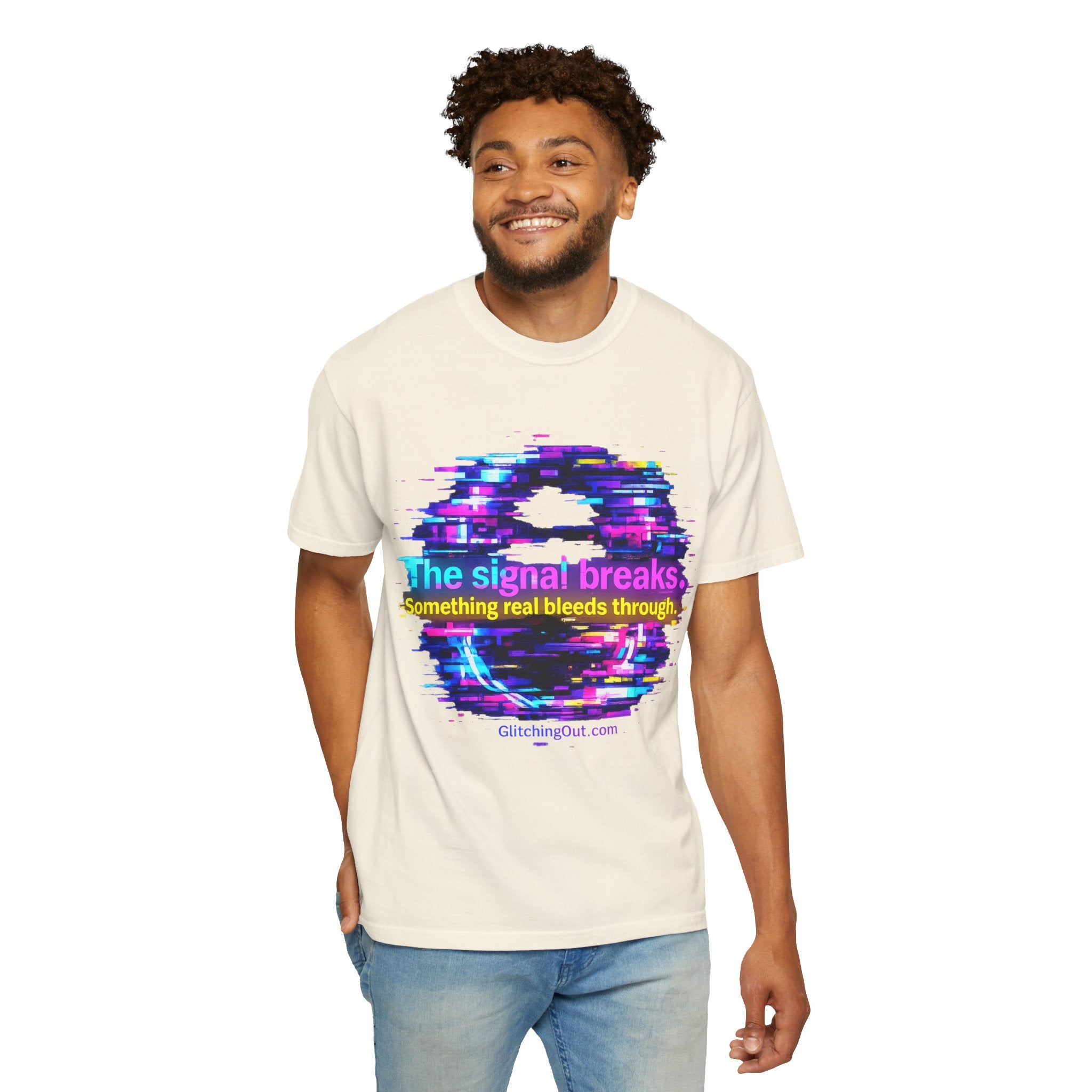 Glitch Circle T‑Shirt — "The Signal Breaks" Retro Cyberpunk Tee