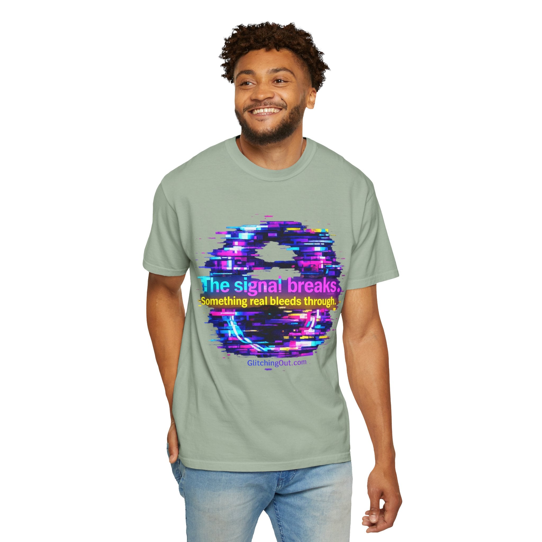Glitch Circle T‑Shirt — "The Signal Breaks" Retro Cyberpunk Tee