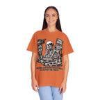 Skeptical Skeleton 'Waiting for Mainstream Media to Report the Truth' T-Shirt
